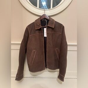 CROPPED FIT LEATHER JACKET

Currently sold at Zara